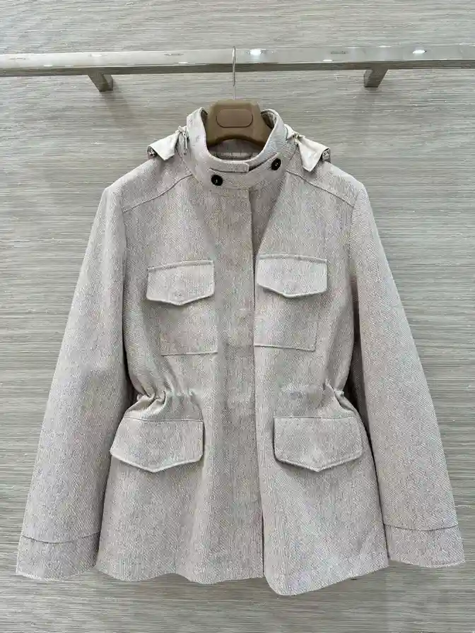 로로피아나 시그니처 트래블러 자켓