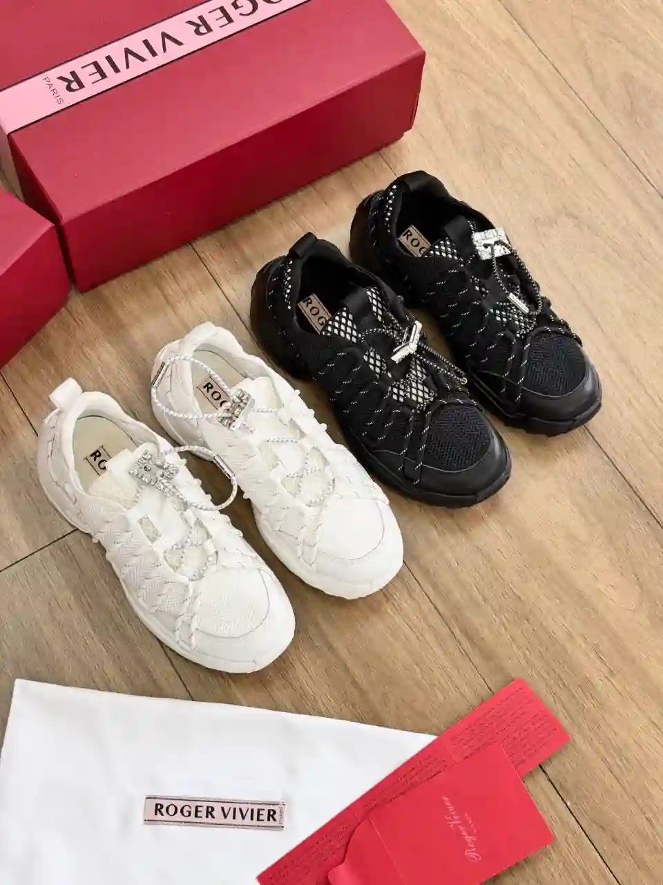 Roger Vivier 로저비비에 비브 재그 스니커즈 이미지 1