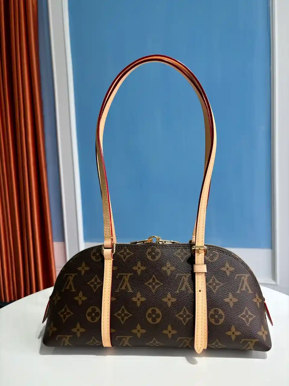 LOUIS VUITTON 루이비통 스콰이어 이스트 웨스트 핸드백 (모노그램 캔버스) 이미지 2