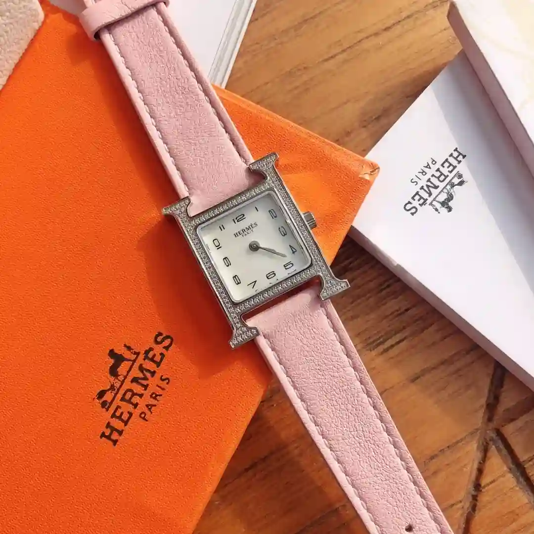 HERMÈS 에르메스 H아워 다이아몬드 & 자개 워치 이미지 2