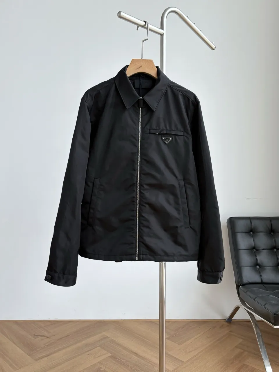 PRADA 프라다 리나일론 스탠드 칼라 남성 자켓 이미지 1