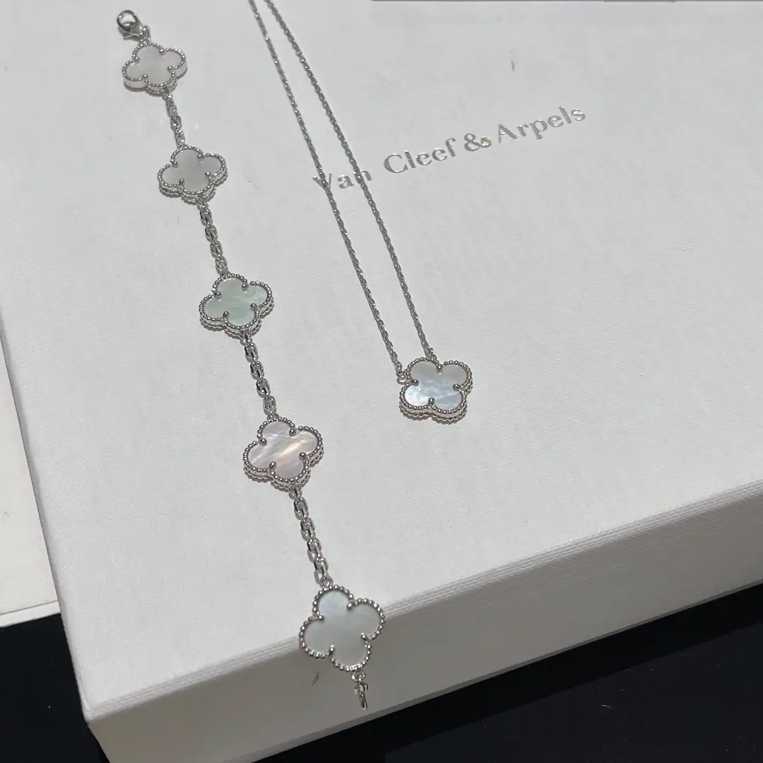 Van Cleef & Arpels 반클리프 아펠 알함브라 화이트 자개 주얼리 세트 이미지 2