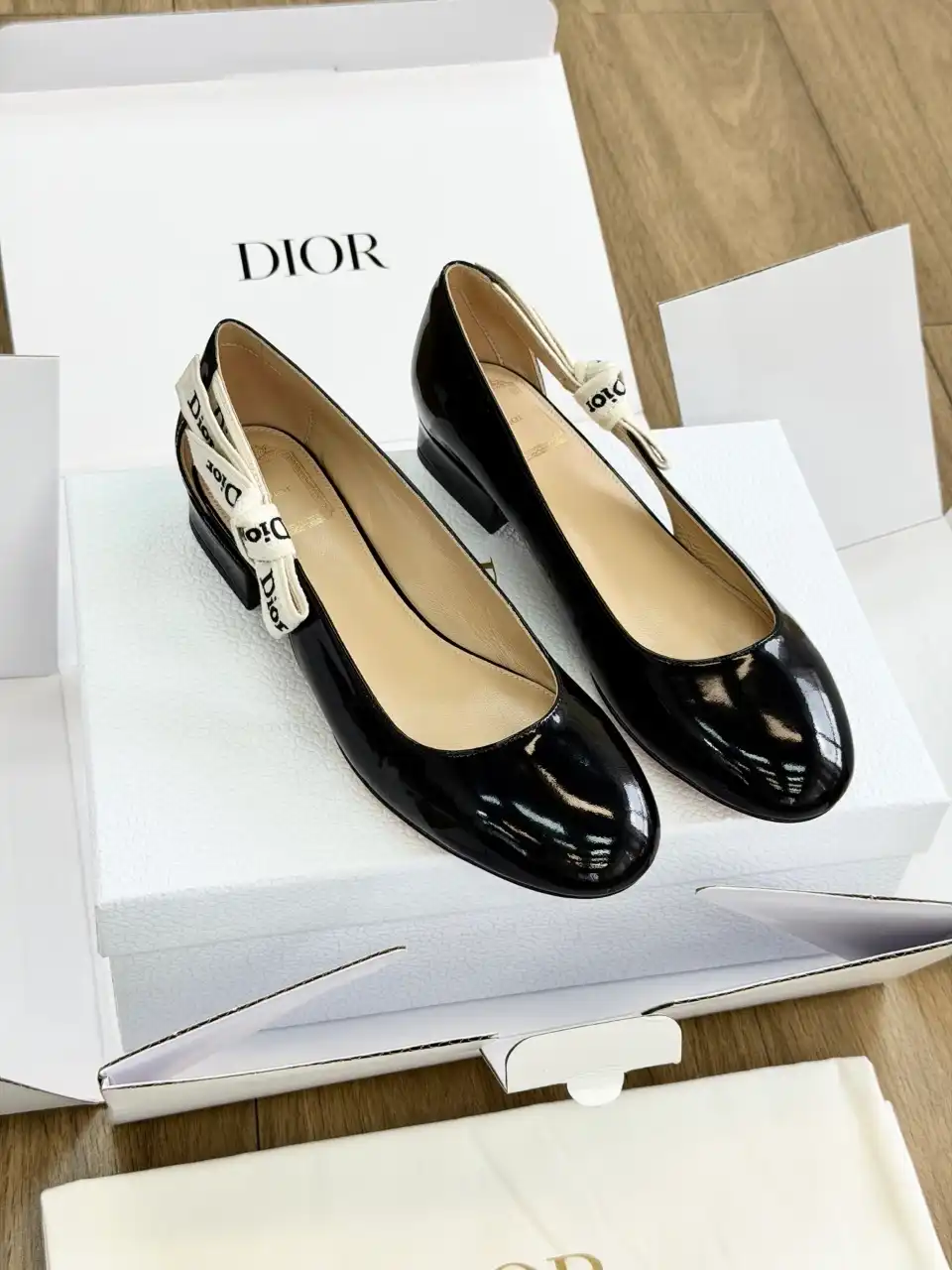DIOR 디올 페이턴트 리본 발레리나 슈즈 이미지 2