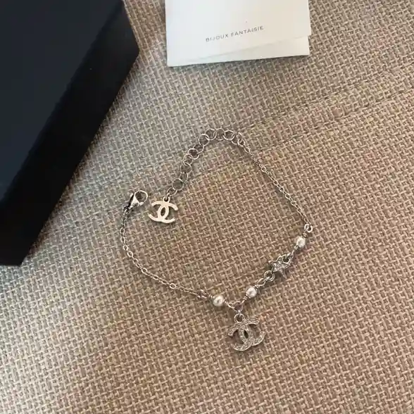 CHANEL 샤넬 더블 CC 스타 참 브레이슬릿 이미지 3