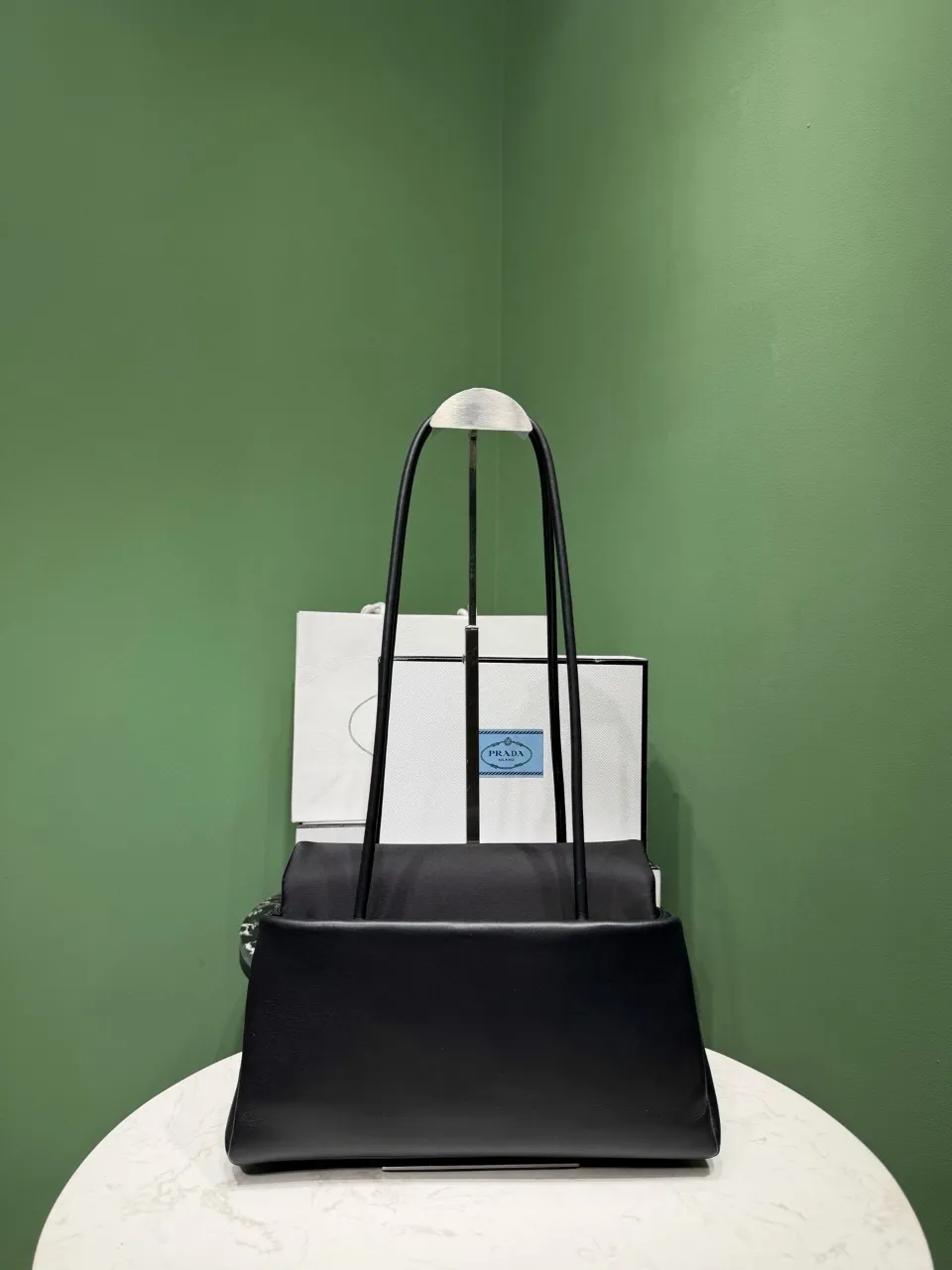 PRADA 프라다 리나일론 플랩 패시지 가죽 백_롱핸들 이미지 3
