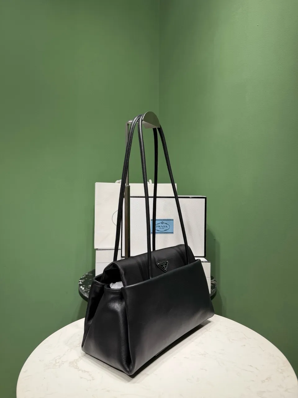 PRADA 프라다 리나일론 플랩 패시지 가죽 백_롱핸들 이미지 2