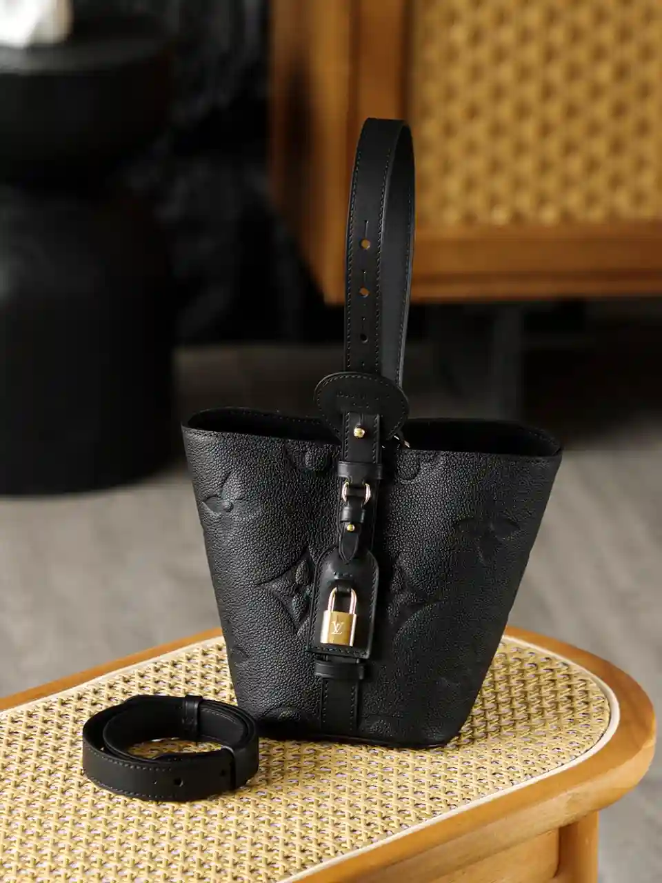 LOUIS VUITTON 루이비통 올인 BB 모노그램 블랙 이미지 3