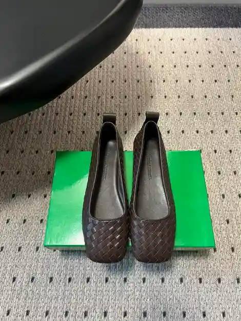 BOTTEGA VENETA 보테가베네타 샬롯 발레리나 플랫슈즈 이미지 2