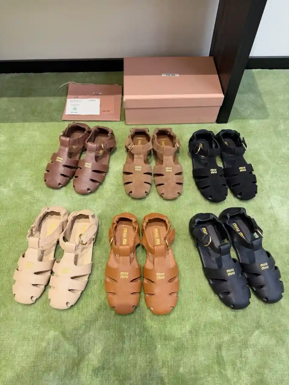 미우미우 루슈 나파 가죽 피셔맨 샌들