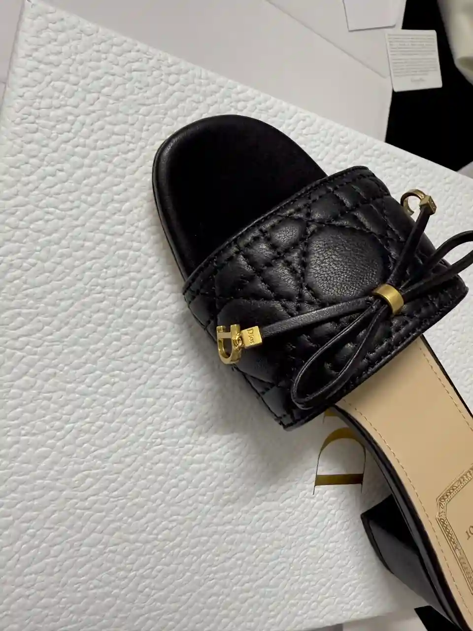 DIOR 디올 까나쥬 힐 슬라이드_블랙 퀼트 까나쥬 램스킨 이미지 5
