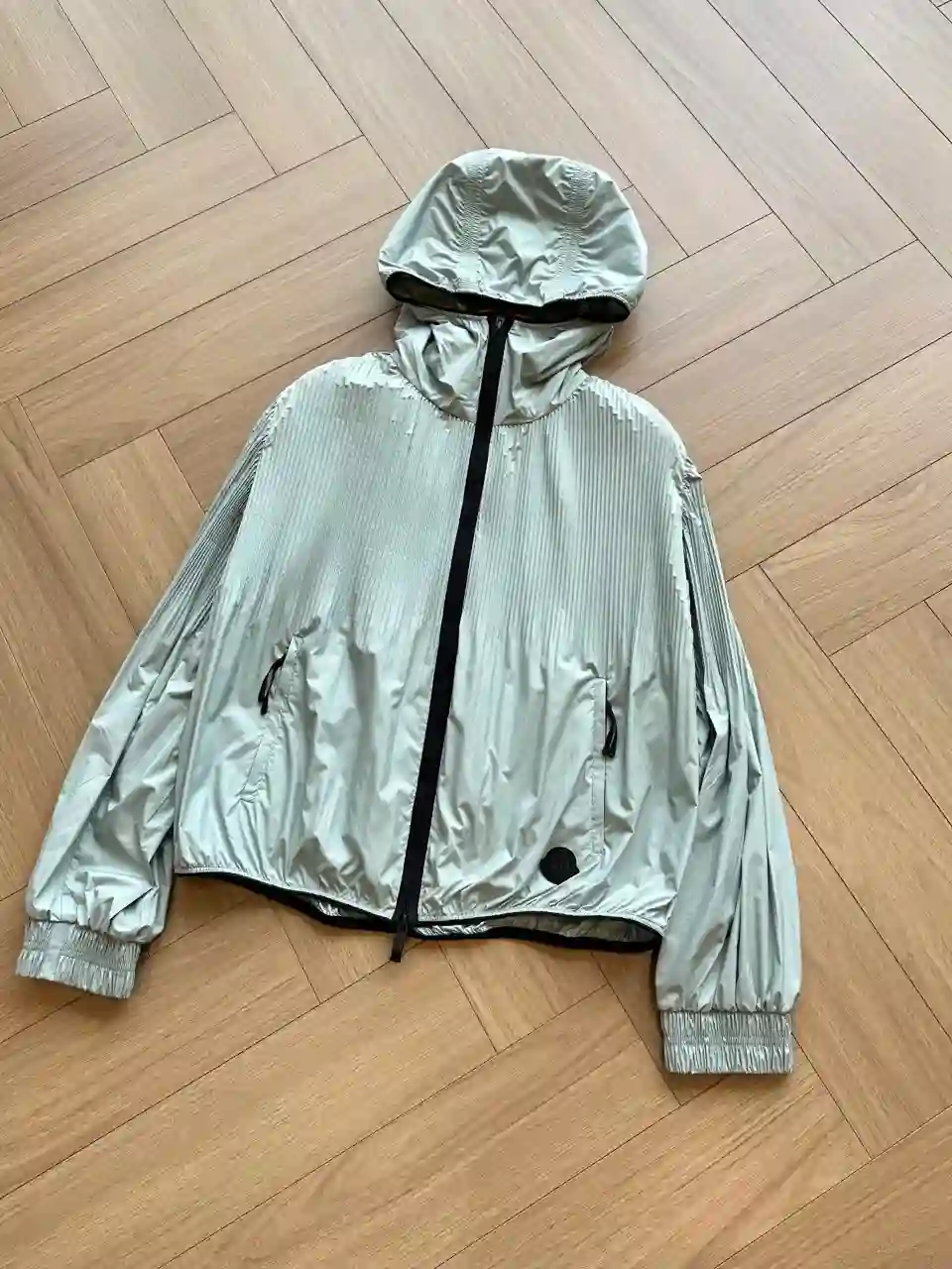 MONCLER 몽클레어 Anemone 플리츠 후드 재킷 이미지 2