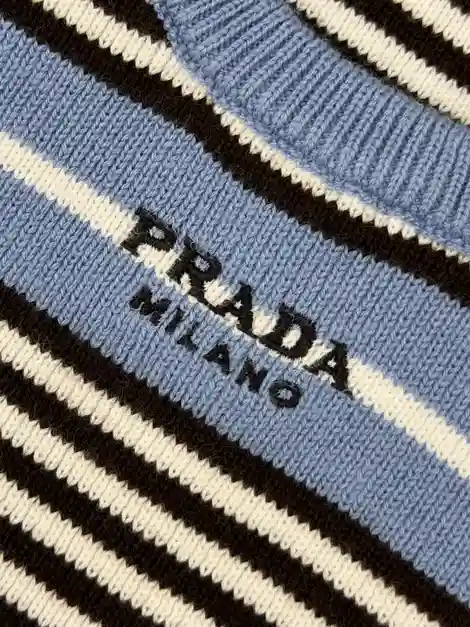 PRADA 프라다 민소매 탱크탑 반팔 티셔츠 라이트 블루 이미지 4