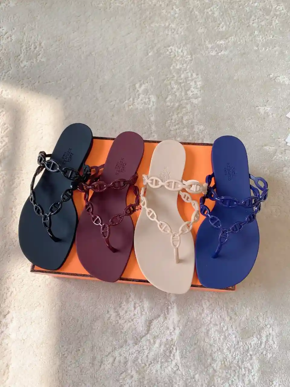 HERMÈS 에르메스 아일랜드 젤리 샌들 슬리퍼 이미지 1