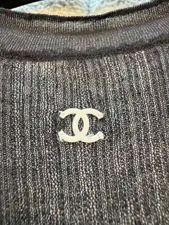 CHANEL 샤넬 비치 시리즈 니트 반팔 티셔츠 블랙 이미지 4