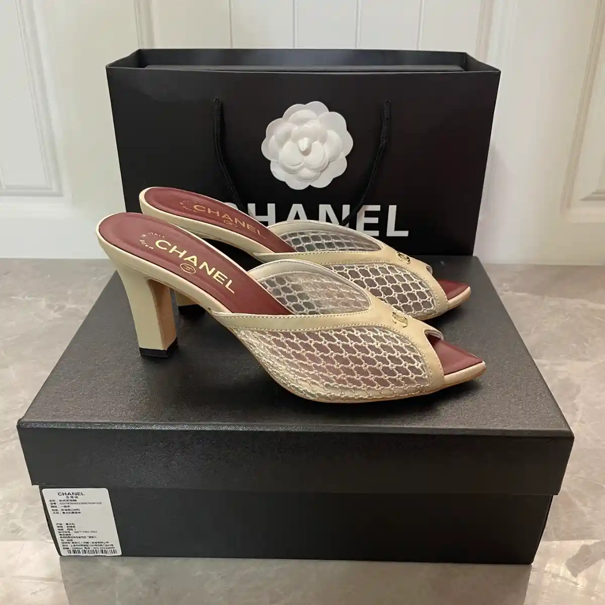 CHANEL 샤넬 2026 코코 비치 컬렉션 뮬 (7.5cm 힐 1.5cm 플랫) 이미지 2