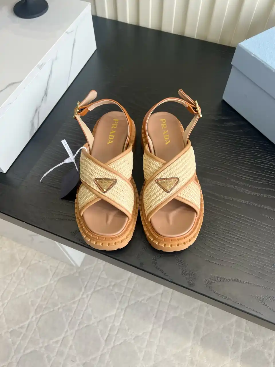 PRADA 프라다 우븐 크로스 플랫폼 샌들 이미지 2