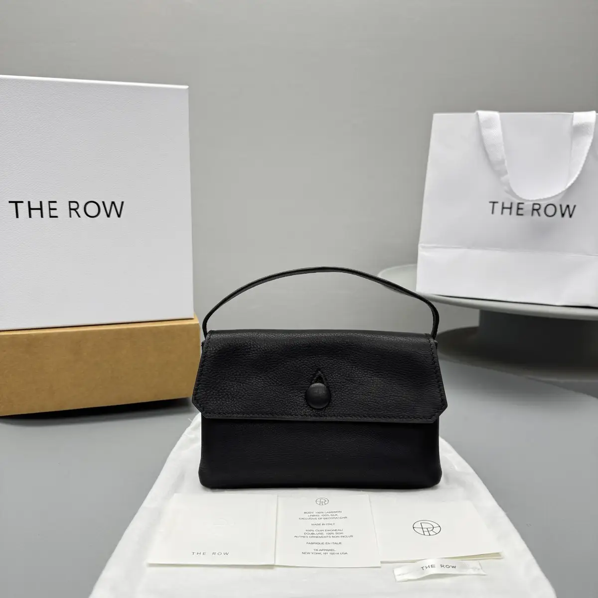The Row 더로우 샐리 백 레더 이미지 3
