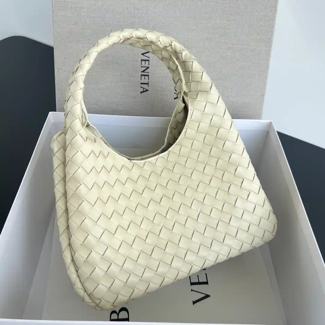BOTTEGA VENETA 보테가베네타 캄파나 숄더백 Size 2type (스몰, 라지) 이미지 7