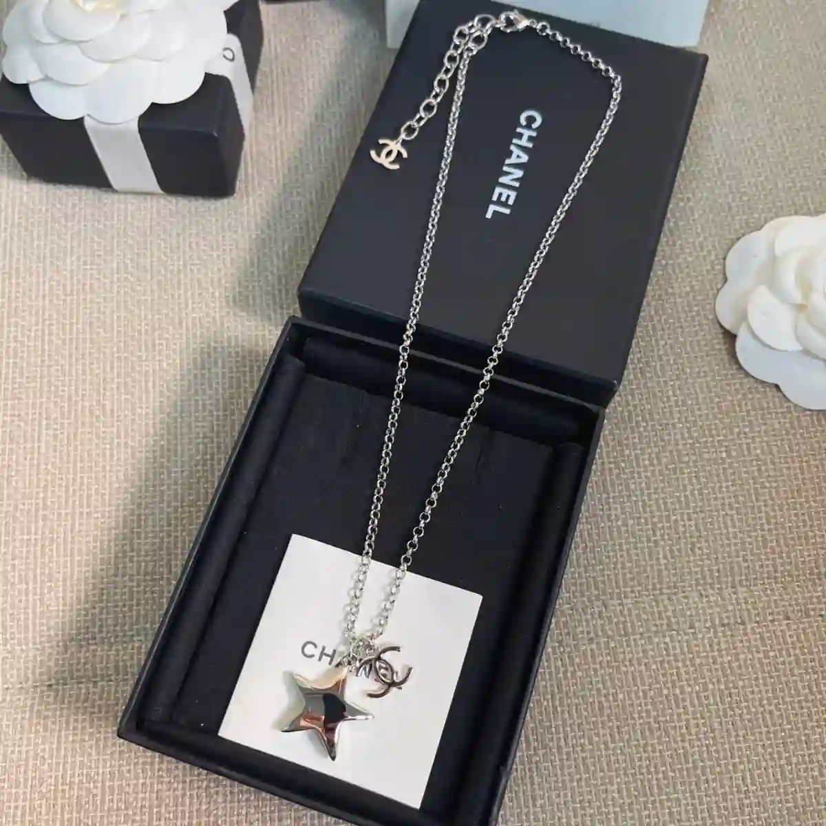 CHANEL 샤넬 스타 CC 로고 팬던트 목걸이 이미지 1